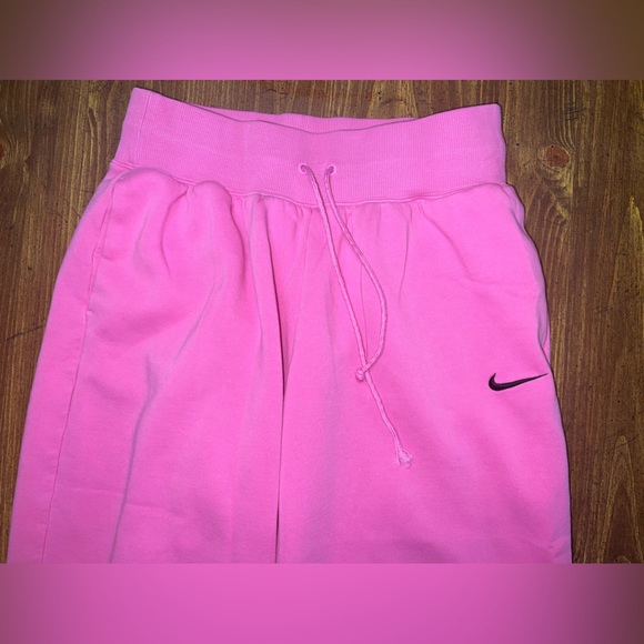 Nike Barbie Pink Joggers - Picture 4 of 6